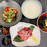 焼肉 喰心 - タン切り落とし定食