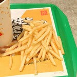 マクドナルド - ポテトをBOXから取り出しました (2025.09.25)