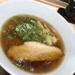 松太郎 新宿小滝橋通り店 - 醤油ラーメン