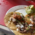 TACOS 3hermanos - サルサon