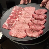 東京食肉市場直送 肉焼屋 D-29 広尾店 - 