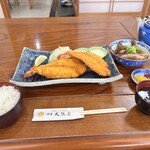 伊勢大阪屋 - 超特大海老フライ