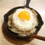 トンテキ食堂8 - 目玉ガーリックライス