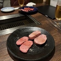 焼肉家 KAZU 別邸 - 