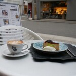 モンディアルカフェ328 - 