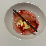 said'or - 桃のコンポートとヴァニラアイスクリーム　フランボワーズのソース
