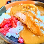 やぶ善 - 出来立て熱々サックサクの"カツカレー"。