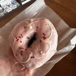 DayDay & DODODONUT - プレーンドーナツ いちごチョコレート 350円