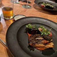 ザ タヴァン グリル＆ラウンジ - 