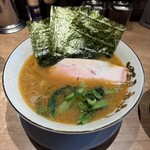 ラーメン 野良裏家 - 料理写真: