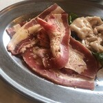 ホルモン焼肉 ぎゅうぎゅう - 