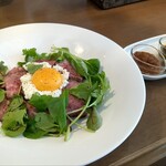 ワイン オクロック ワイン＆シーズナル薬膳 - 低温調理のしっとりローストビーフ丼＠1500円