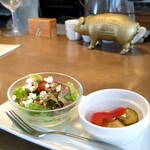 ワイン オクロック ワイン＆シーズナル薬膳 - ピクルスとサラダ２