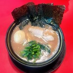 家系ラーメン王道 神道家 - 