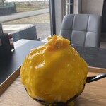 M‘s kitchen - 自家製マンゴーミルク、マシマシで
                                しかも、マンゴーの実がのってますの❣️
                                　　¥600  ありえな〜い‼︎  凄過ぎ❗️