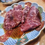 お肉屋さんの焼肉 まるやす - 