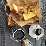 岩﨑珈琲店 パンと珈琲直売所 - 料理写真: