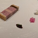 ラチュレ - 北海道産子牛パテ・アンクルート　和梨　桜大根ピクルス　イチジククネル