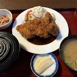 食事処やはぎ - チキンカツ定食850円税込！