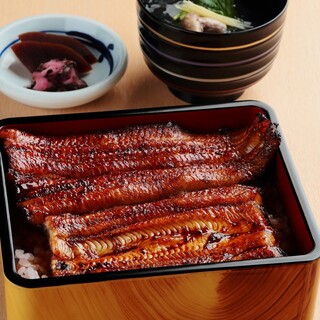 ふっくら柔らかい東京風の鰻料理！すべて国産を使用しております