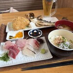 平塚漁港の食堂 - 