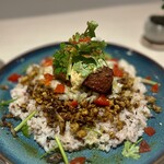 熟成スパイス薬膳カレーと生プリンの店 ８こまち。 - 新メニュー、特製スパイススープで味変するダブルキーマカレー