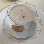 ポルトブラン - スープ(りんごの冷たいクリームスープ)