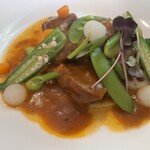 ポルトブラン - メイン(青森県産のガーリックポークのリンゴジュース煮)