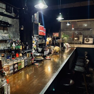 落ち着いた雰囲気の隠れ家的な大人の空間◆0次会や昼飲みに◎