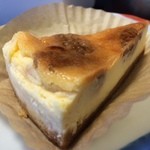 Piaccollina Sai - ゴルゴンゾーラと胡桃のチーズケーキ