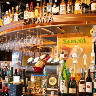 ワインセラー完備！選び抜いた、エスニック料理に合うワイン