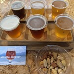 MIYAJIMA BREWERY 1F ビアスタンド - 飲み比べ×2、燻製ミックスナッツ