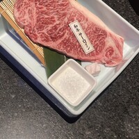 個室 和牛焼肉 吟 難波店 - 