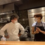 commedia - 素敵なご夫婦。たまにアラビアータな掛け合いも面白いです。