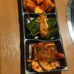 焼肉まさしげ - キムチ盛り合わせ