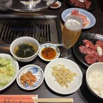 黒毛和牛 焼肉うし雅 - 