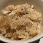 なごみや一献 - 鯛めし（？円）
      反則級のうまさ