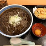 表小路 - 新・音威子府そば※大盛、かき揚げ、生玉子トッピング