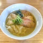 麺 㐂色 - ワンタン塩そば