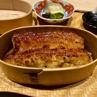 炎水 - 鰻丼 香の物