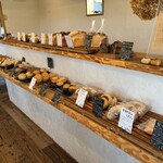 天然こうぼぱん とことこ - 勢揃いしたパン達の様子(*⁰▿⁰*)