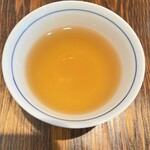 とんかつ朔 - 食後にはジャスミンティーが提供されます。