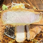 とんかつ朔 - 柔らかい食感のロースカツがうますぎます！
