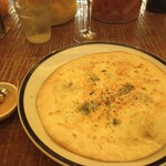 KUBOTA食堂 - ★★クワトロフォルマッジ 1485円 クリスピー タイプの生地なのにチーズ 少なめで CP は 悪い！