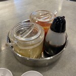 威南記 - 料理写真:コンディメンツ