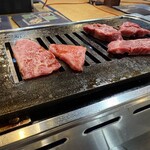 桂うま - カルビとハラミ