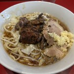 ラーメン二郎 - ミニ　炙　にんにく少し　最初に野菜減らしてもらってます