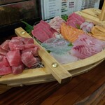 海鮮市場 どんどん - 刺身盛合せ(1,500円)