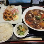 おいしい台所12カ月 - たっぷりビーフシチュー定食1,000円