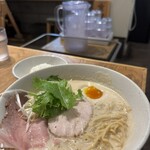 麺屋のとなり - 